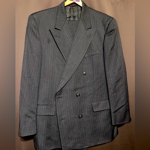 Hart Schaffner Marx Men’s Pin Stripe Suit - Picture 1 of 3